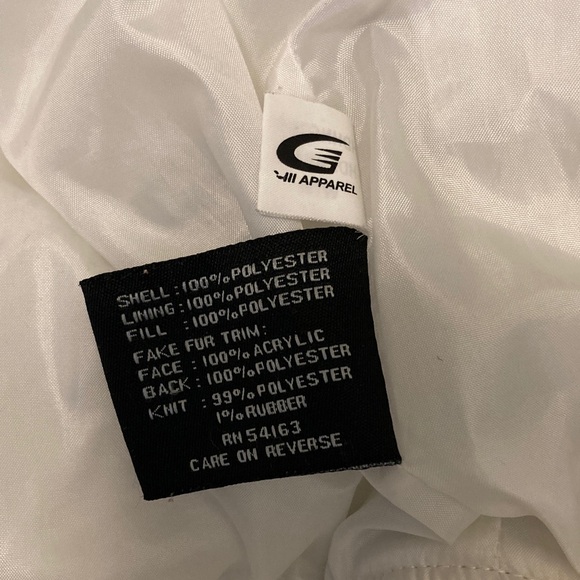 Dereon Cream Quilted Puffer Jacket with Faux Fur Hood - Picture 10 of 14